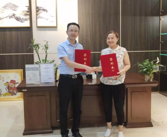 平昌杜總的艾瑟爾全屋定制店面裝修完工，開(kāi)始試營(yíng)業(yè)啦！